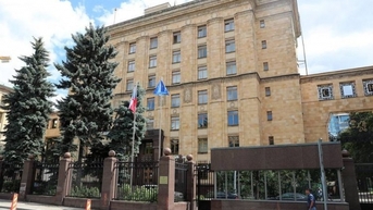 Một nước EU chống Nga mạnh mẽ khôi phục quan hệ cấp Đại sứ với Moscow