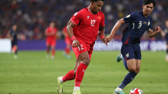 Xe cứu thương đón Xuân Son tại sân bay Nội Bài, kỳ AFF Cup không thể quên