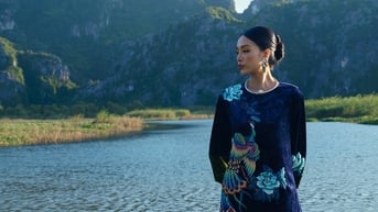 Đầm nhung thêu họa tiết lại 'hút' chị em trong mùa đông