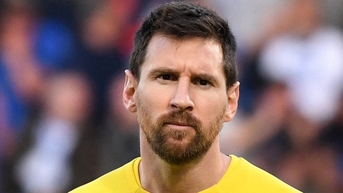 HLV Xavi hối thúc Messi trở lại Barcelona
