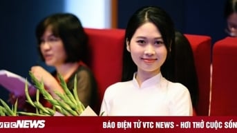 Thành tích học tập cực đỉnh của hoa khôi trường Kinh tế