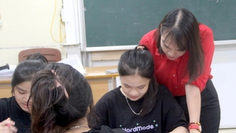 Học sinh cuối cấp nói không với điện thoại để mong "đổi đời"