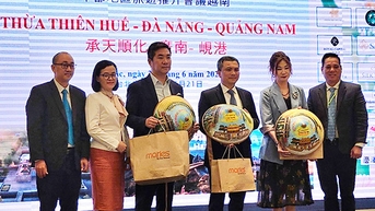 Thua Thien Hue, Da Nang, Quang Nam ផ្សព្វផ្សាយទេសចរណ៍នៅតៃវ៉ាន់-ចិន