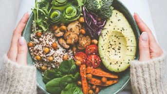 Người bị tiểu đường cần ăn gì để giảm cholesterol?