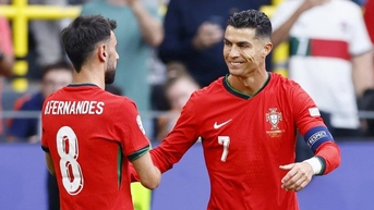C.Ronaldo lập kỷ lục ấn tượng trong lịch sử Euro nhờ pha bóng đáng khen