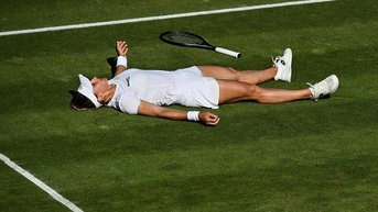Tay vợt Ukraine thắng loạt tie-break dài nhất lịch sử Wimbledon