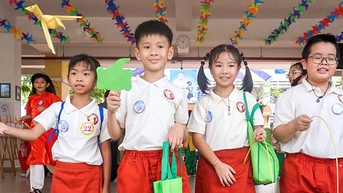 Chơi với tiếng Việt, học sinh mướt mồ hôi mà vẫn vui như Tết
