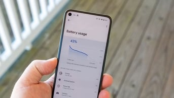 Android 15 sắp có tính năng theo dõi tình trạng pin giống iPhone