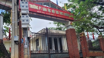 Để con cháu "lọt" vào trường đặc cách, Phó chủ tịch huyện bị kỷ luật