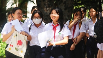 Thi xong phải chờ gần 2 tháng mới biết điểm chuẩn vào lớp 10?