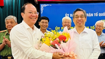 Phó bí thư Nguyễn Phước Lộc kiêm chức Chủ tịch Ủy ban MTTQ TPHCM