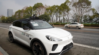 Tài xế taxi Trung Quốc kiện dịch vụ xe tự lái vì bị 'cướp' việc làm