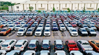 Nhập khẩu ô tô tăng, công ty con Vinaconex bị phạt