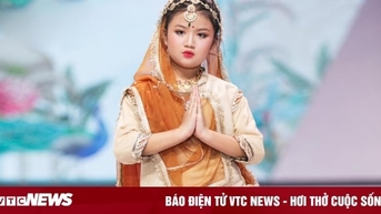 តារាម៉ូដែលកុមារអាយុ 8 ឆ្នាំ Minnie Cindy បានឈ្នះពានរង្វាន់ទេពកោសល្យក្នុងកម្មវិធី Asian Kids Fashion Week