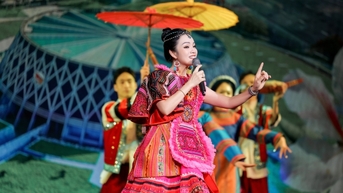 NSƯT Tân Nhàn âm nhạc truyền thống của đất nước mình đẹp lắm