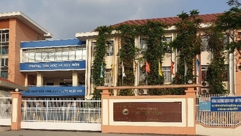 Khen thưởng học sinh gây bức xúc, trưởng phòng GD-ĐT chỉ đạo nhanh