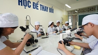 Thêm trường xét tuyển bổ sung ngành Dược 2024