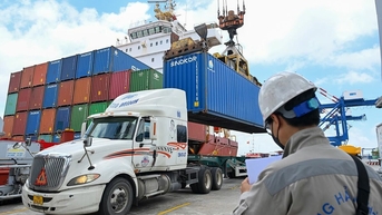 Doanh nghiệp lo hãng tàu tranh thủ tăng giá do căng thẳng Biển Đỏ