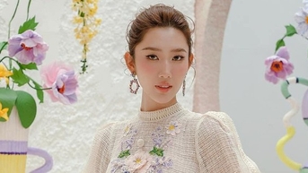 Thuy Ngan សម្តែងជា vedette នៅ Paris Fashion Week