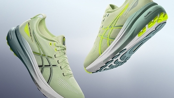 GEL-KAYANO™31은 러너들이 뛰어난 안정성과 편안함을 경험할 수 있도록 도와줍니다.