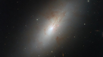 Lộ diện siêu vật thể "giữa 2 thế giới" khiến NASA bối rối