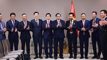 Thủ tướng làm việc với lãnh đạo doanh nghiệp Việt tiêu biểu tại Séc và châu Âu