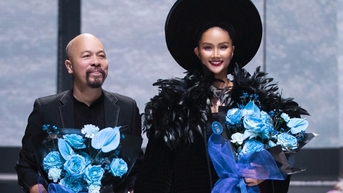 NTK Đức Hùng mang áo chần bông biểu diễn tại Vietnam International Fashion