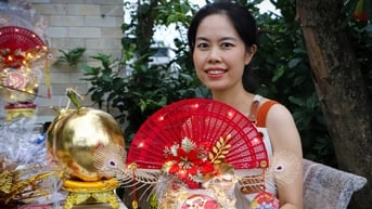 Dừa dát vàng ở Đà Nẵng giá 1 triệu đồng/cặp vẫn cháy hàng