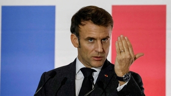 Tổng thống Macron có thể khiến Pháp rút khỏi EU