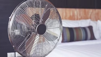 4 bước giúp dễ đi vào giấc ngủ khi trời quá nóng