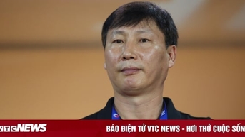 HLV Kim Sang-sik thực dụng, loạt 'trò cưng' của ông Troussier mất chỗ