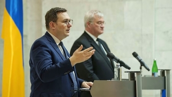 Czech cấp nửa triệu quả đạn pháo, Thụy Điển tiếp tục bơm tiền, Berlin không cho phép Kiev dùng vũ khí Đức tấn công lãnh thổ Nga