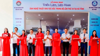 Khai mạc triển lãm và trao giải Liên hoan Ảnh nghệ thuật khu vực Bắc Trung Bộ lần thứ 30 năm 2024