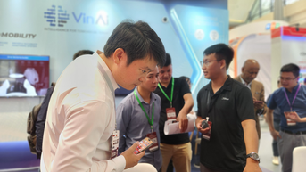 VinAI mang đến trải nghiệm AI đột phá tại Triển lãm Quốc tế Vietnam Industry 4.0 Summit 2023