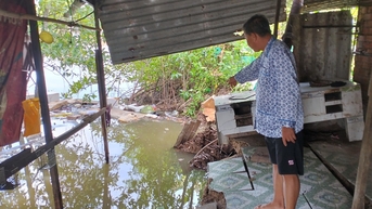 សំណើ​បញ្ឈប់​គម្រោង​បូម​ខ្សាច់​ដែល​បណ្ដាល​ឲ្យ​ផ្ទះ​ប្រជាពលរដ្ឋ​ធ្លាក់​ចូល​ទន្លេ