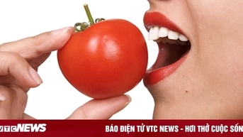 Cách làm trắng răng bằng cà chua