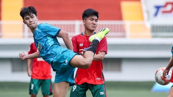 Có ngoại binh Lào, đội bóng nhà giàu Trường ĐH RMIT hứa hẹn gây bất ngờ