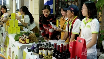 ឯកទេសប្រចាំតំបន់រាប់ពាន់ត្រូវបានណែនាំក្នុងឱកាសបុណ្យតេត