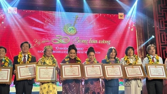 30 ឆ្នាំនៃពានរង្វាន់ "អង្ករមាស" ដែលជាដំណើរដ៏គួរឱ្យកោតសរសើរ