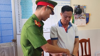 Bắt cựu Chủ tịch xã Bãi Thơm