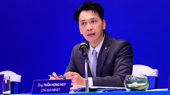 Chủ tịch ACB Trần Hùng Huy nhận thù lao 700 triệu đồng/tháng