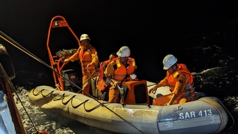 Vụ tàu cá chở 14 thuyền viên bị đâm chìm trên biển Côn Đảo: Tìm thấy 1 thi thể