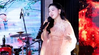 Bùi Huyền Trang ra MV ca ngợi vẻ đẹp Hà Nội