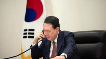 Tổng thống Hàn Quốc nói chuyển biến nghiêm trọng, chuẩn bị "tung" phái đoàn đến Ukraine