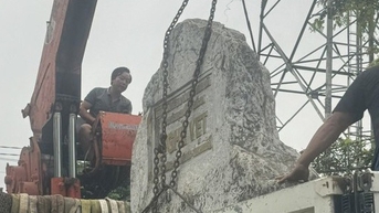 Tấm biển đá 'Bộ Văn hóa, Thể thao và Du lịch Thanh Hóa' đã bị di dời