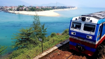 Sắp có chuyến tàu du lịch nối Huế - Đà Nẵng