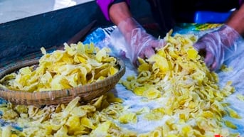 Rèn Bao Vinh và Mứt gừng Kim Long được công nhận là Nghề truyền thống tỉnh Thừa Thiên Huế