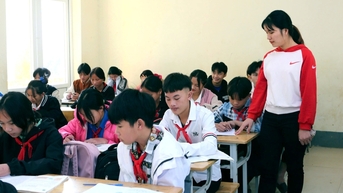 Trưởng phòng Giáo dục: 'Thông báo tuyển giáo viên rộng rãi nhưng hiếm người nộp hồ sơ'