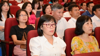Hàng nghìn giáo viên Hà Nội nguy cơ mất thưởng