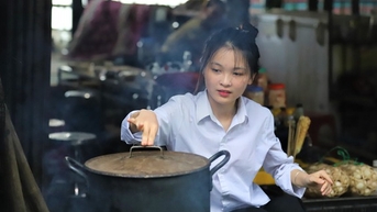 Vừa đi học vừa chăn trâu, cắt cỏ